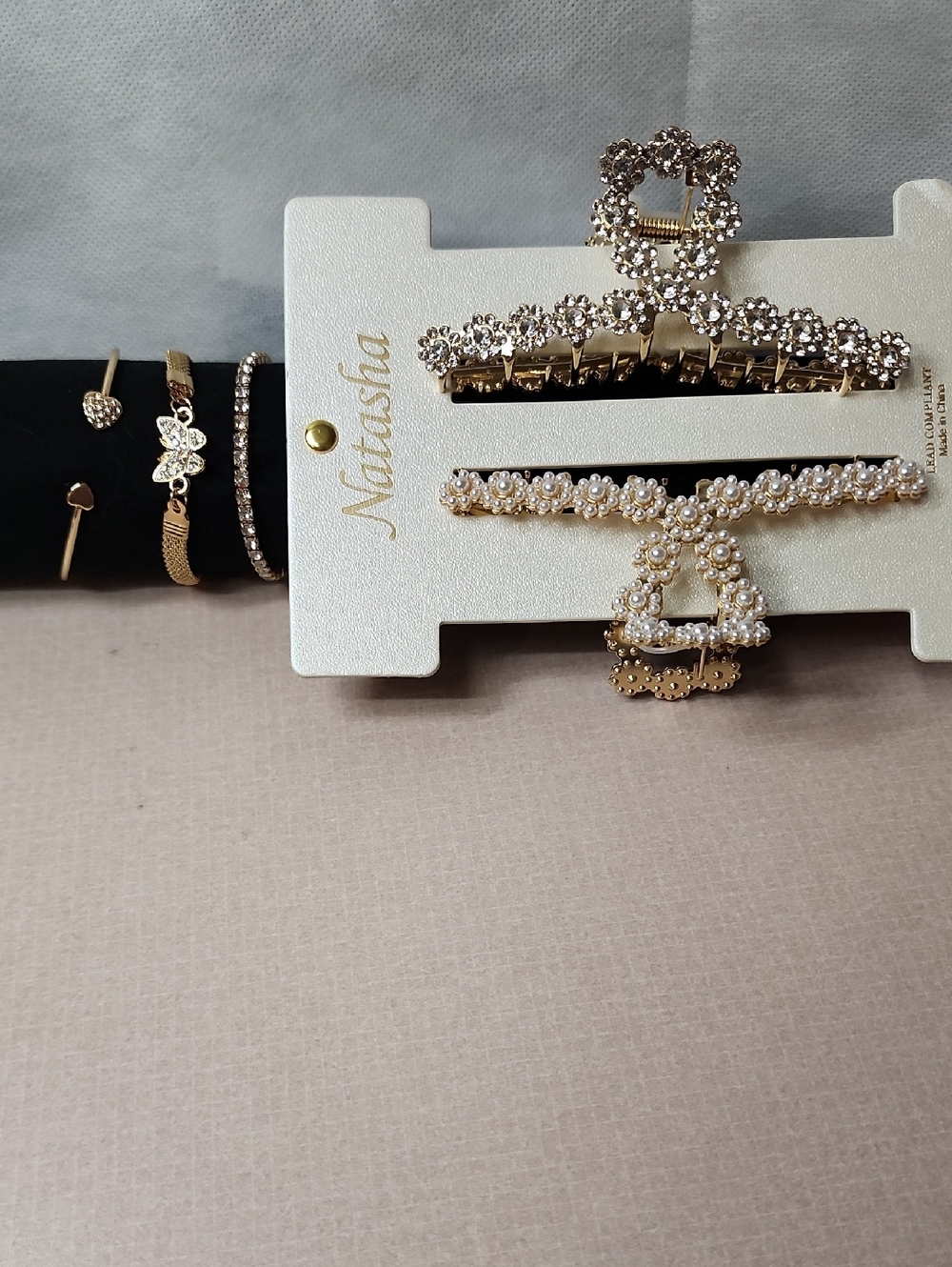 Natasha Gold Pearl & Rhinestone Haie Clips & 3pc Bracelet Set